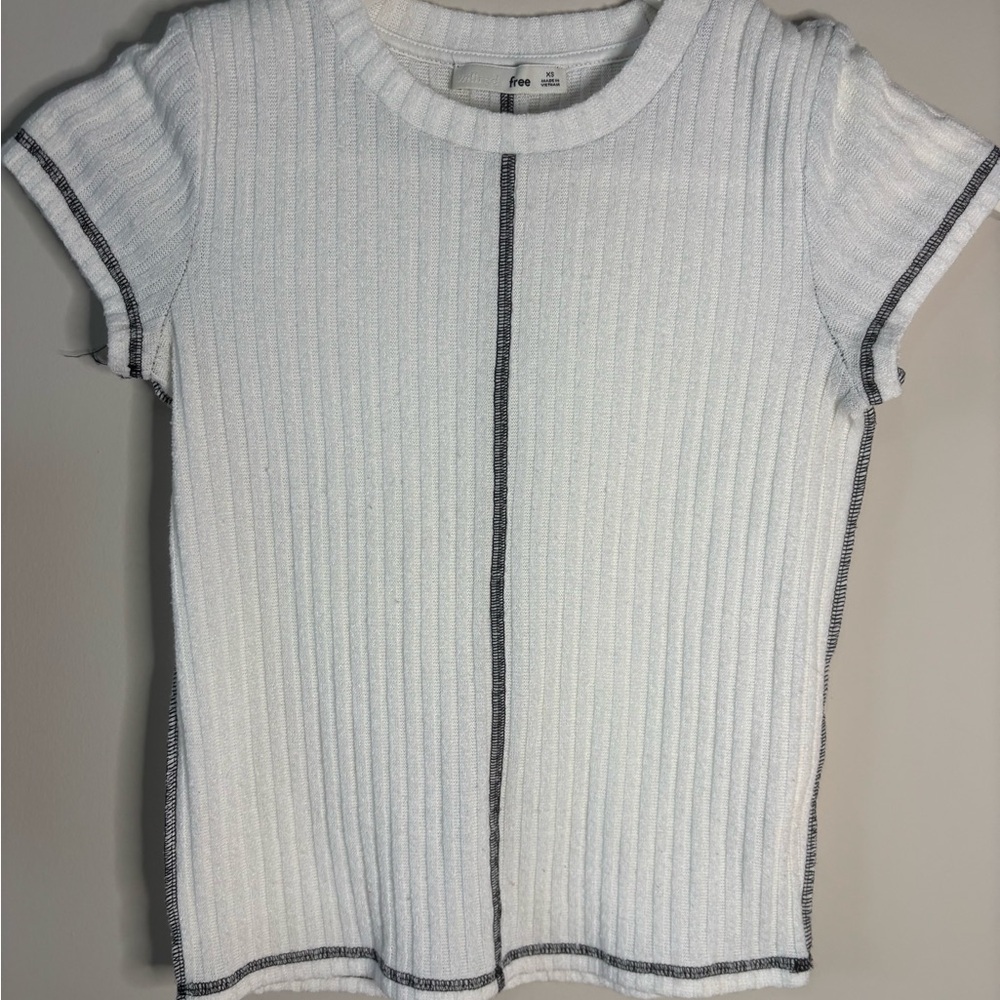Wilfred Free White Knit Top with Black Accent size XS‎